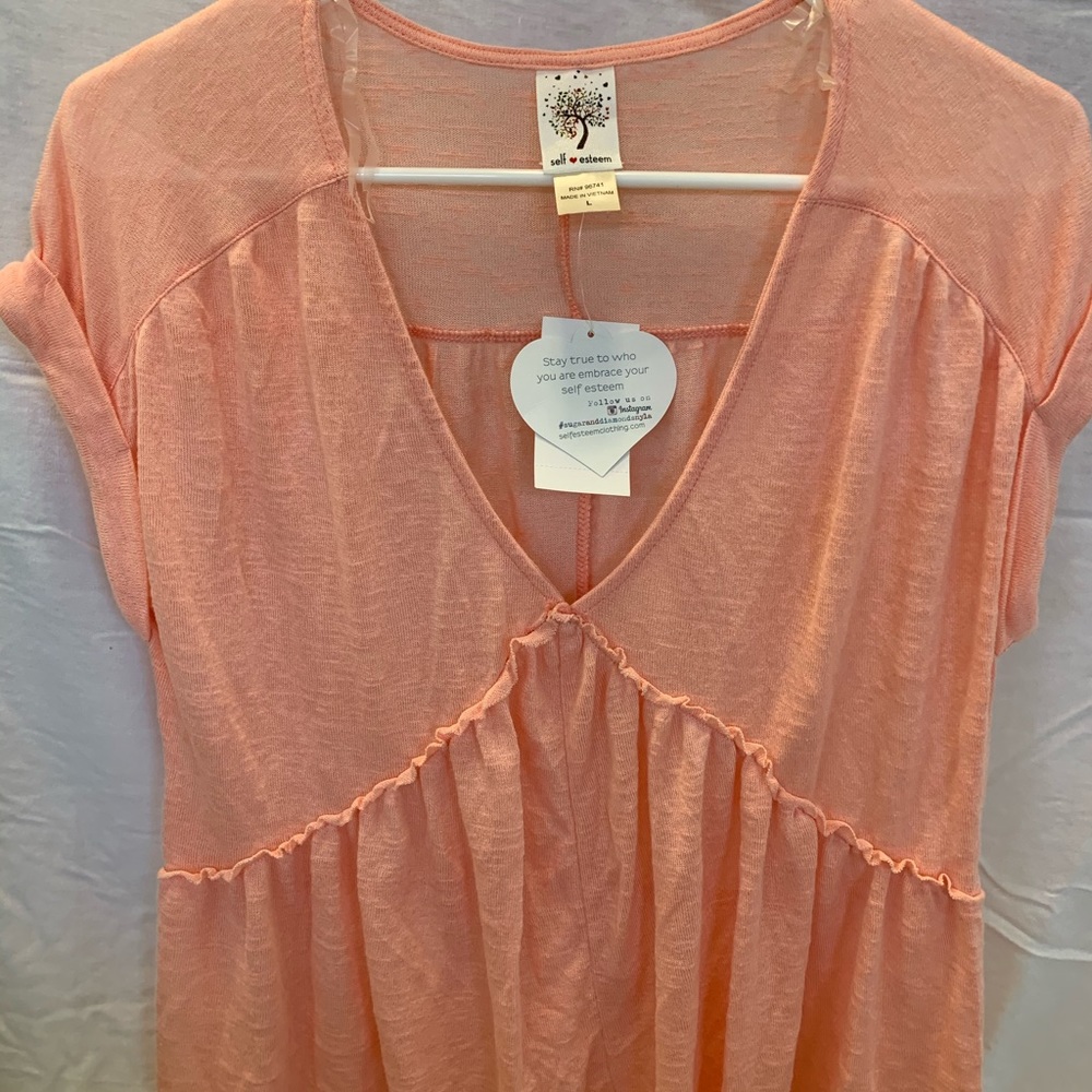 Peach dressy shirt sleeve shirt